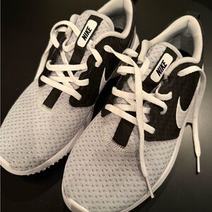 Nike Kids Black and White golf sneakers (brand new)